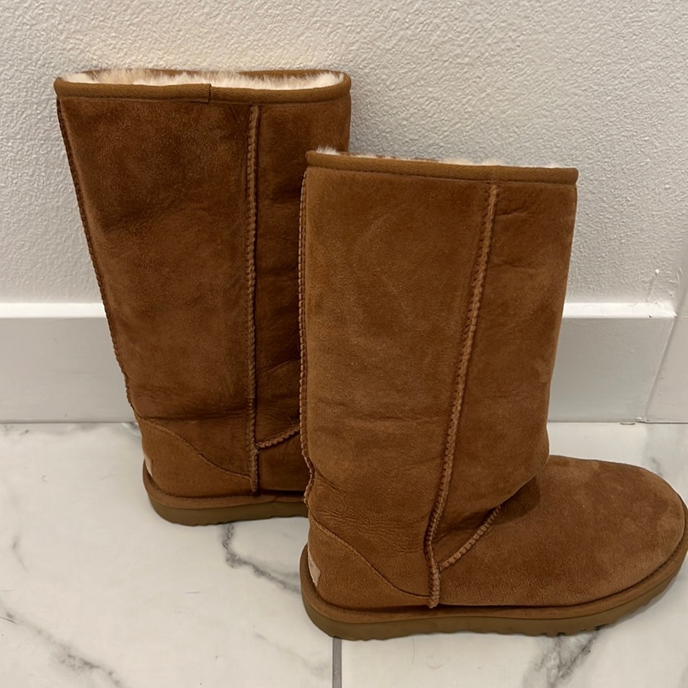 Ugg classic tall